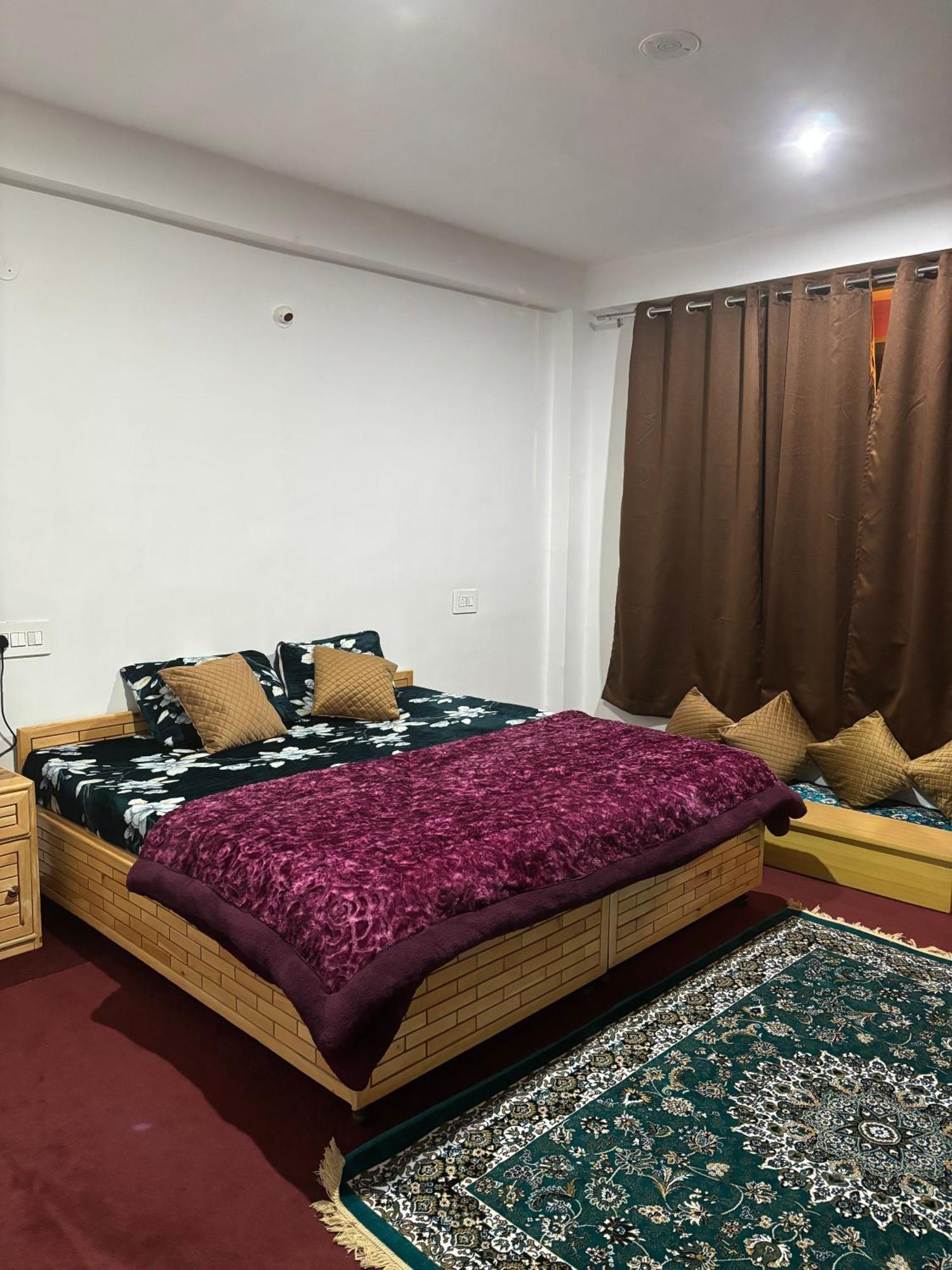 The Pineapple Home Manali  Exterior photo